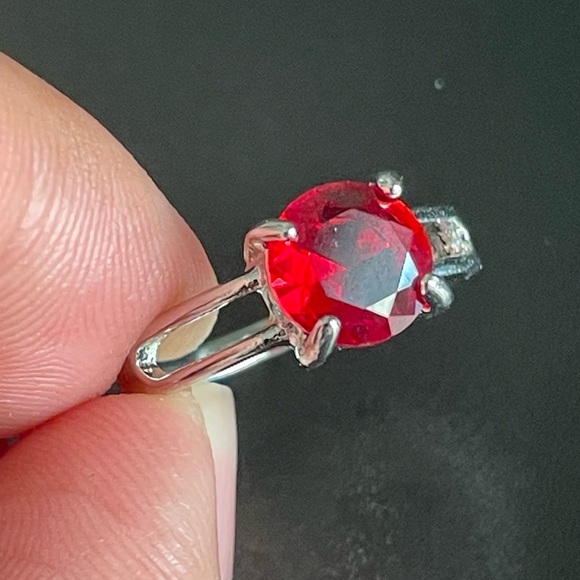 Red crystal S925 silver ring size 6 - Picture 6 of 9